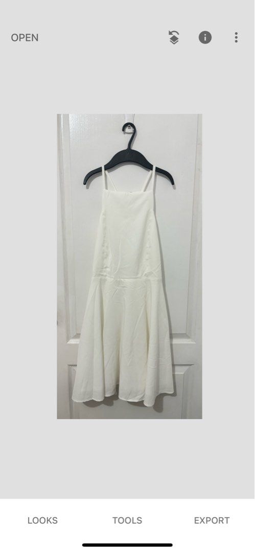 White halter dress - Very J (Category: Dresses) located in Quezon City. Submitted by Ma.Tind (Listing ID 1311058814, Image 1). Description: Brand new without tag Very J white dress Size L but fits M-L A line - halter style .
