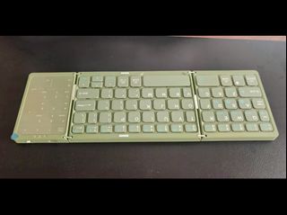 摺疊藍芽鍵盤觸控板 Foldable Keyboard with Bluetooth & Touch Pad 約180g超輕