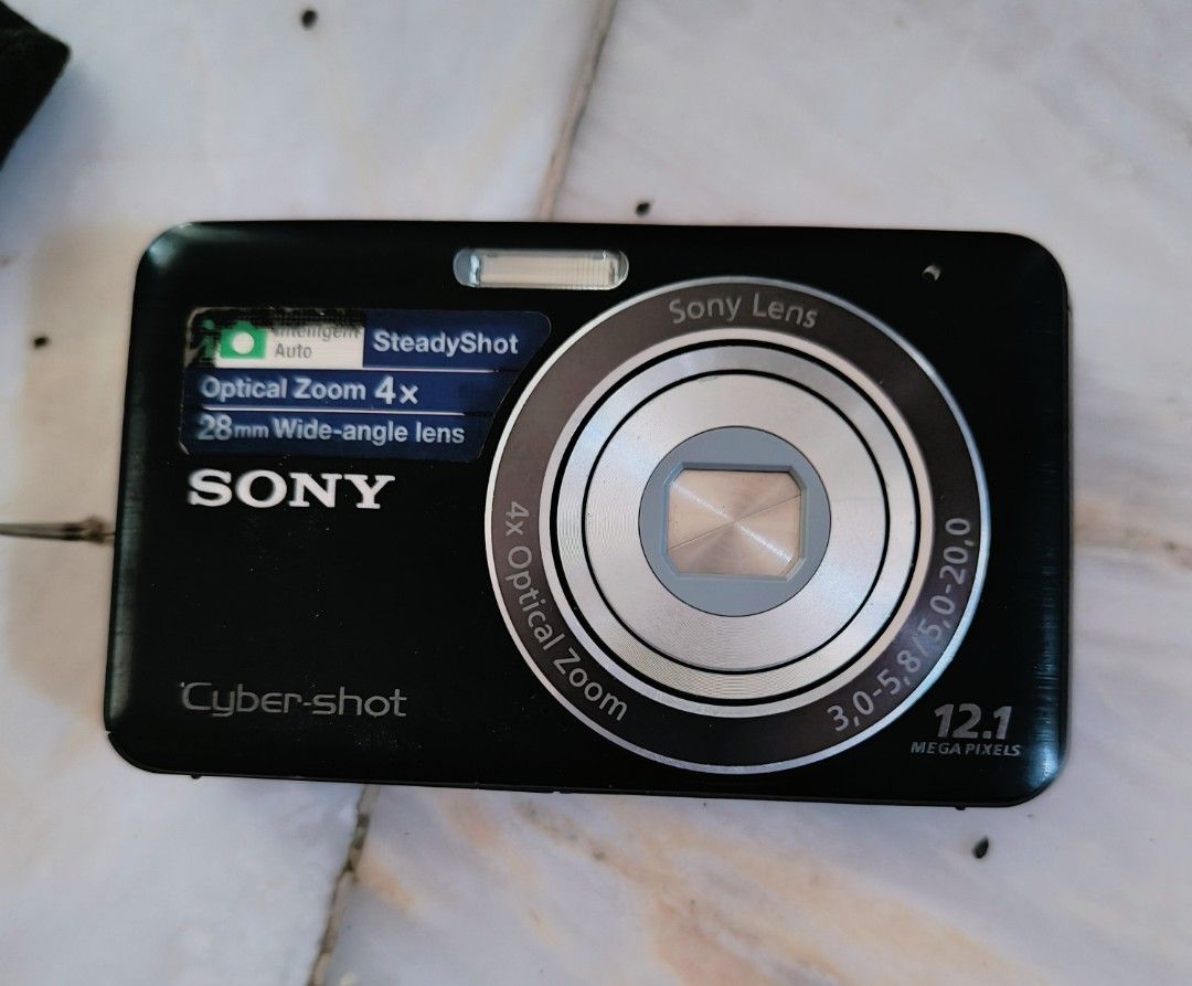 Take 2 pcs Canon / Sony Camera (Category: Cameras) located in Cavite. Submitted by sophiayudequina (Listing ID 1311302703, Image 2). Description: Bundle Php 2500 - 2 pcs - memory card not included - 1 camera uses film( Vintage) note: Digicam no battery yet (camera untested) Sophia 09265740431 MOP: Gcash MOD: Choose your courier pick up only. J&T/ Flash/ lalamove/ Grab Location: Molino 3 Bacoor Cavite.