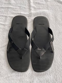 （分類：）位於 。 由 derektoronto 提交（商品編號 1311188809，圖片 1）。簡介： 。
