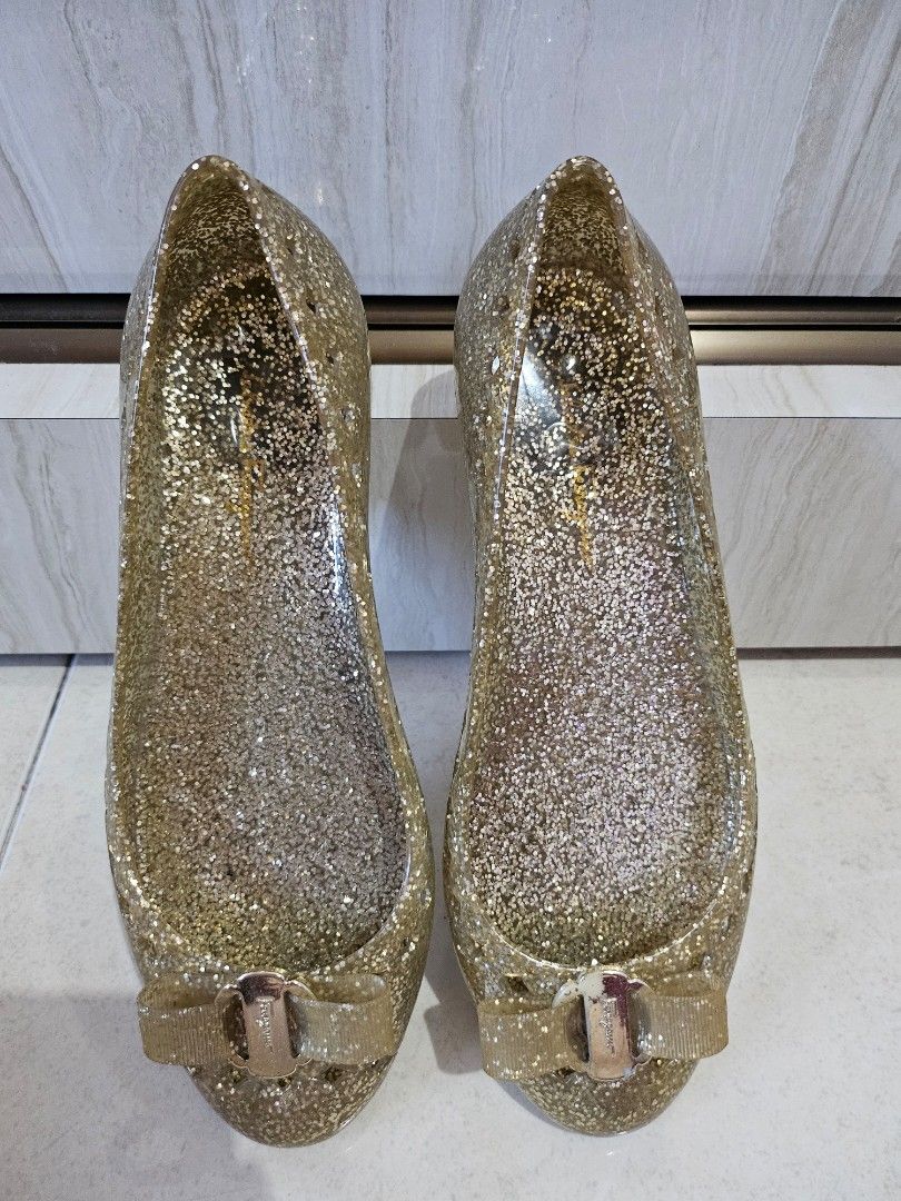 Jelly shoes ferragamo asli online