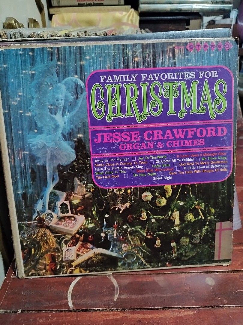 Jessie Crawford (organ & Chimes) (Category: Musical Instruments) located in Quezon City. Submitted by rosapage (Listing ID 1311242517, Image 1). Description: good condition.