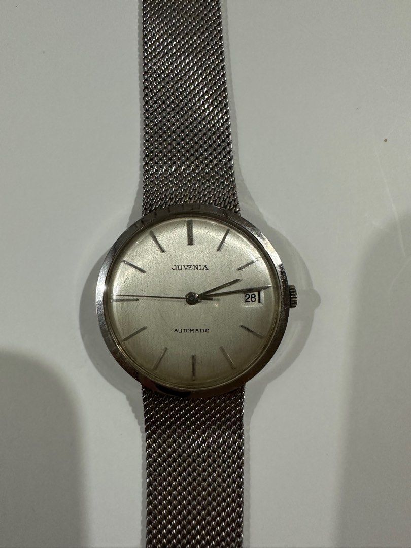 Vintage Juvenia Slimmatic Swiss Automatic (Category: Men's Watches) located in Quezon City. Submitted by carl.sy. (Listing ID 1311328209, Image 1). Description: Automatic uhr Swiss watch Milanaise original mesh bracelet. So light-weight and slim feels like you’re not wearing one. Looks slick and classy fits for formal wear. Size diameter 33 mm..