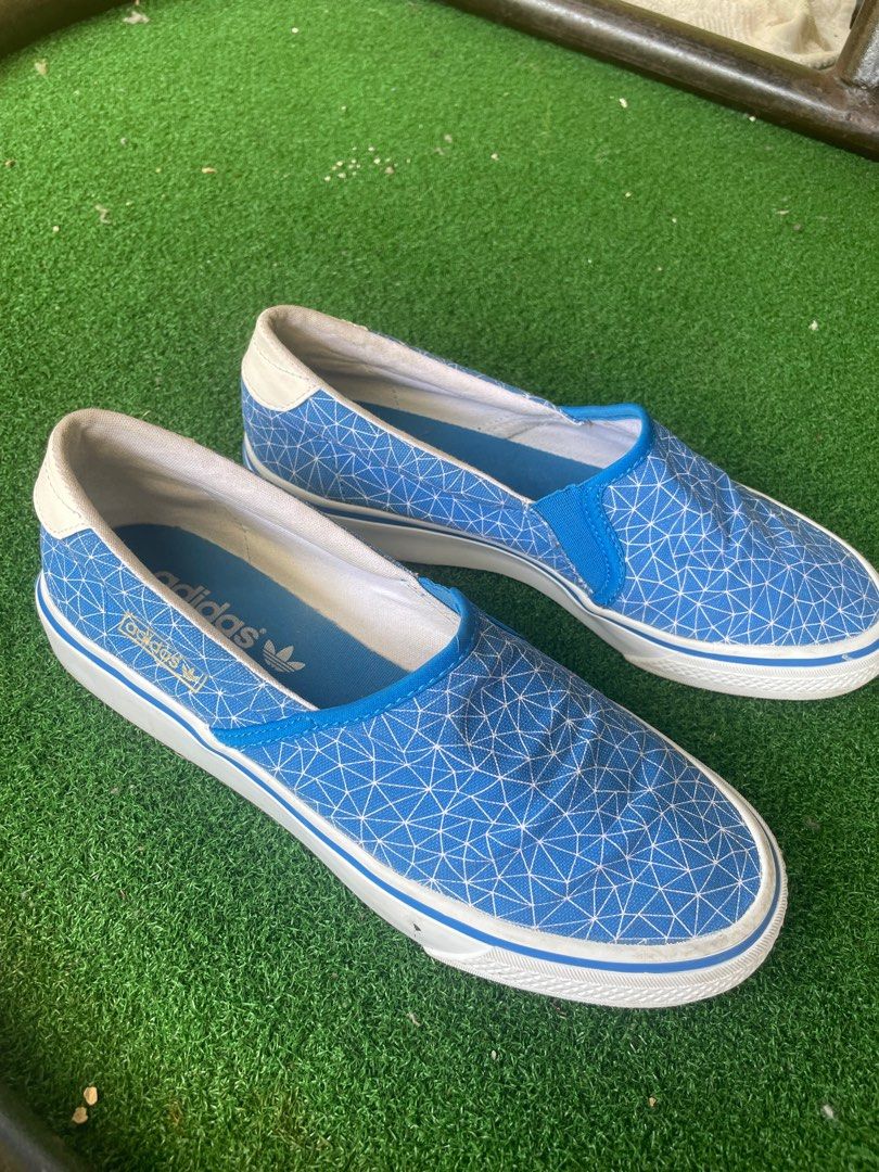 Kasut adidas slip on