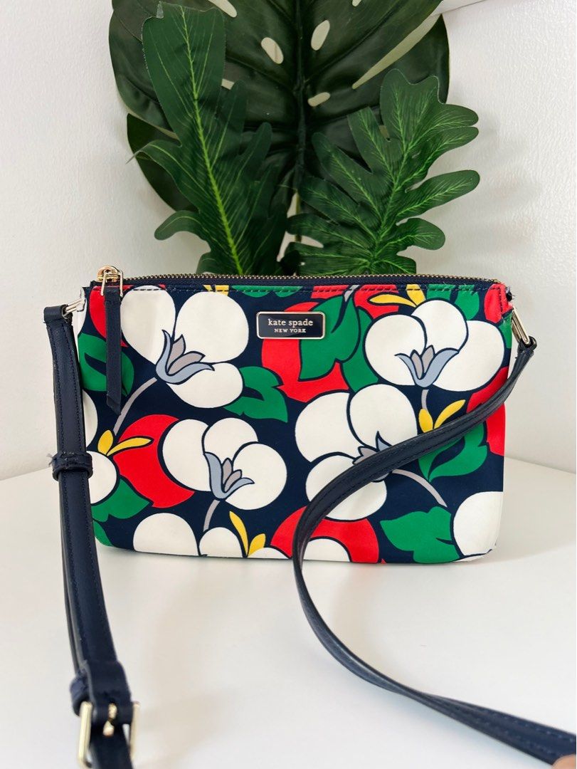 Kate Spade Dawn Breezy Floral Triple Gusset Crossbody Women s Fashion Bags Wallets Cross body Bags on Carousell
