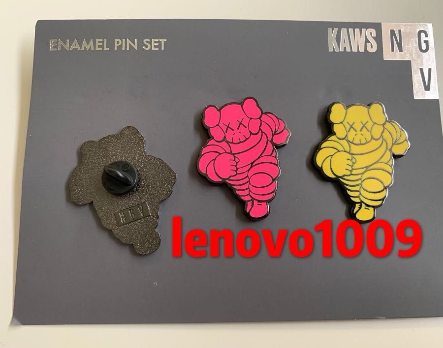 カウズ BFF Pins - Set of 3 Kaws X Ngv BFF 2019 Enamel Pin