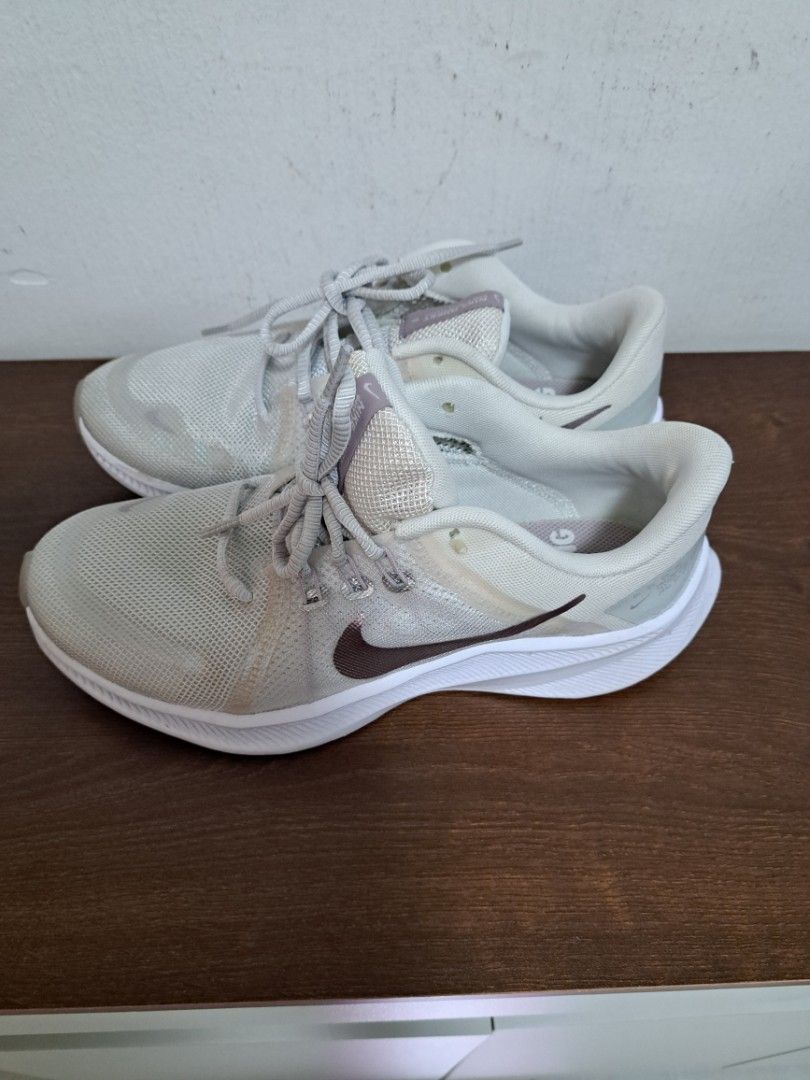 Lady nikes shoes best sale