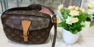 (Category: ) located in . Submitted by baglovers.id (Listing ID 1311333532, Image 1). Description: .
