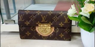 (Category: ) located in . Submitted by baglovers.id (Listing ID 1311333703, Image 1). Description: .
