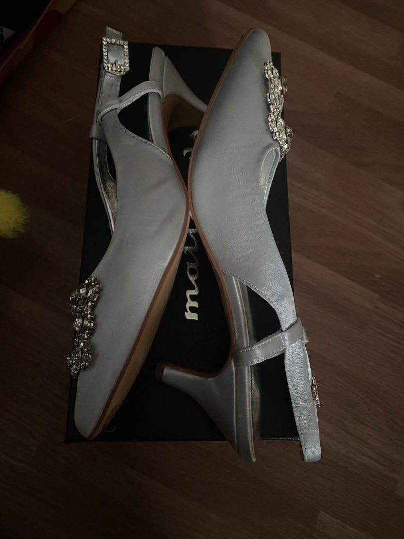 Matthews sandals (Category: Sandals) located in Cainta. Submitted by ZPeyyy (Listing ID 1311300409, Image 3). Description: Once lng po nagamit Size 6.