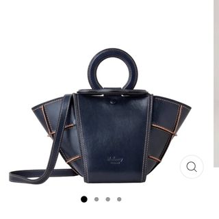 (Category: ) located in . Submitted by newtonwardrobe (Listing ID 1311309404, Image 1). Description: .