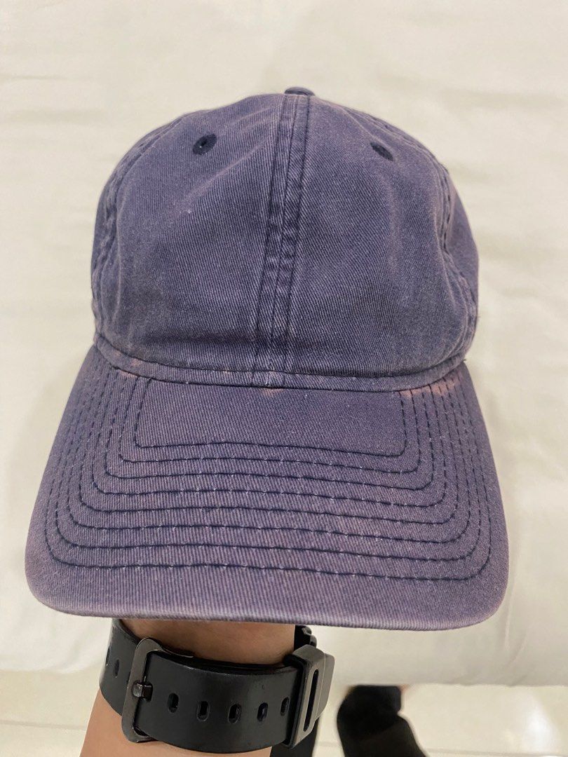 New era basic cap (Category: Cap & Hats) located in Rawang. Submitted by hafizalam (Listing ID 1311265791, Image 1). Description: Basic cap Adjustable Dark blue Colour faded.