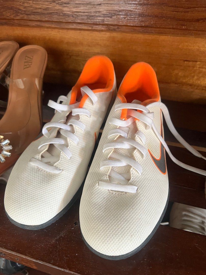 Shoes size 4.5 top