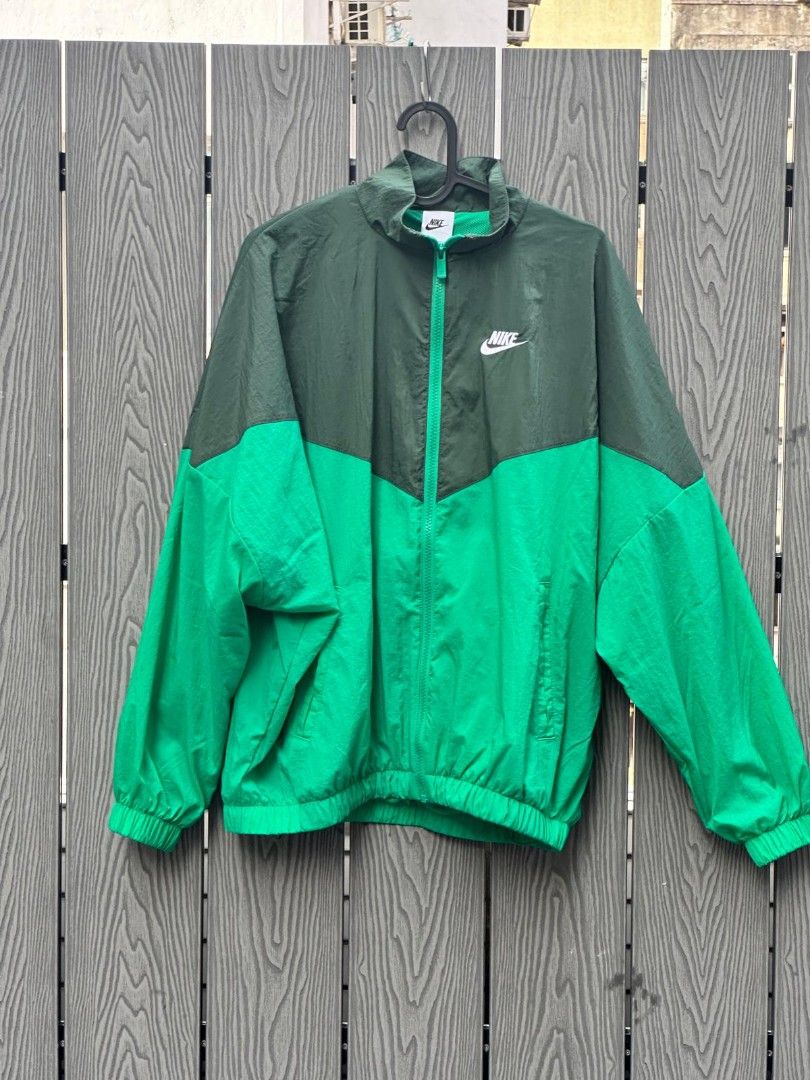 nike jacket thin