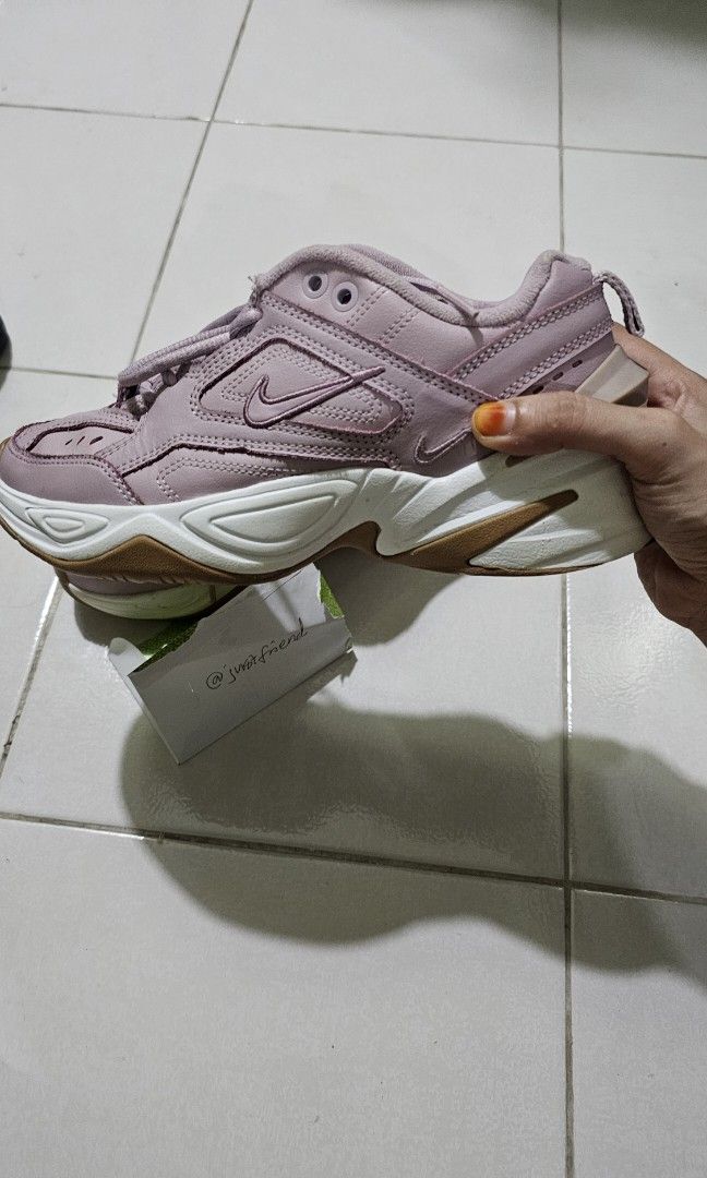 Nike tekno plum top