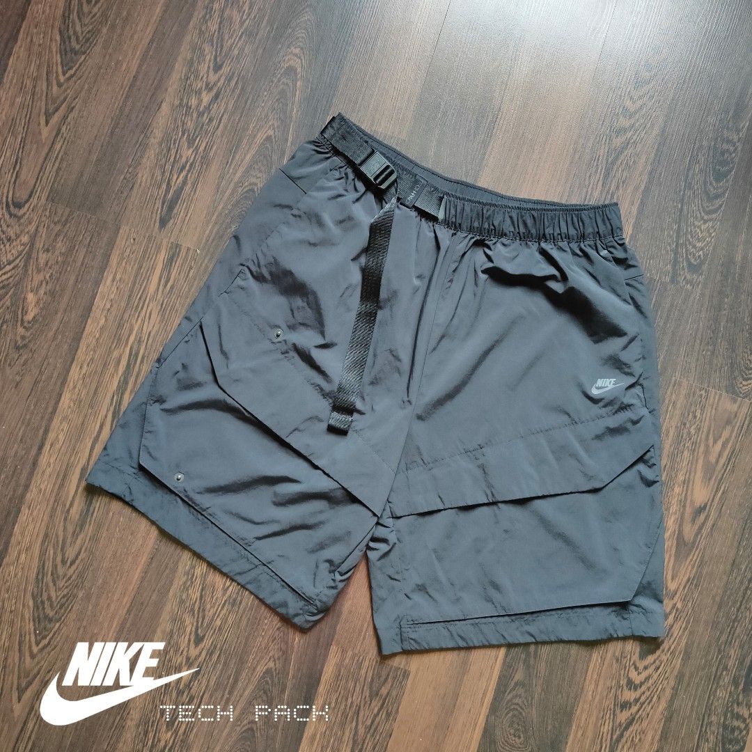 NIKE SPORTSWEAR Tech Pack Woven Unlined Cargo Shorts XL Men s Fashion Bottoms Shorts on Carousell