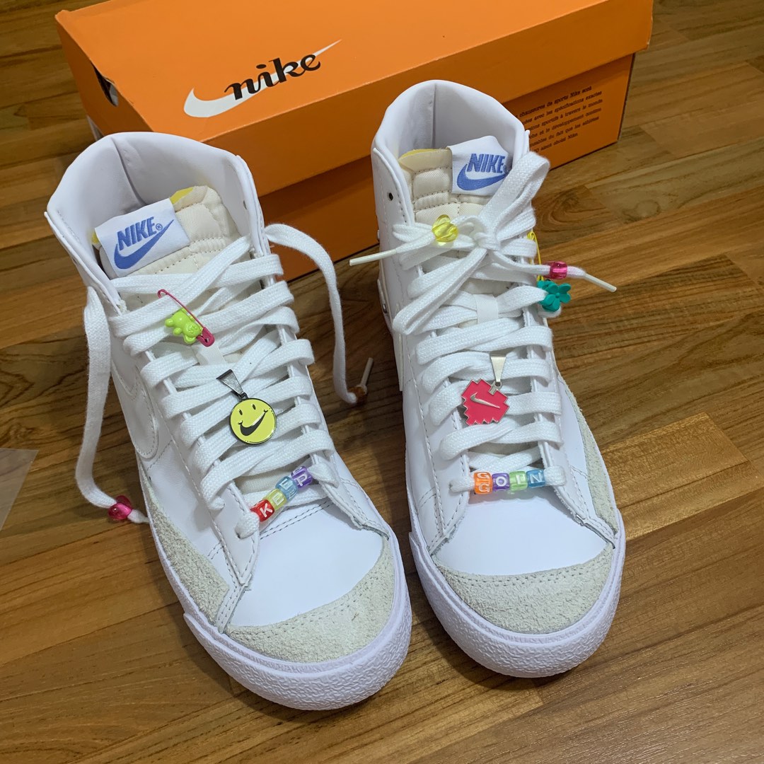 NIKE w blazer mid 77 se Women s Fashion Footwear Sneakers on Carousell