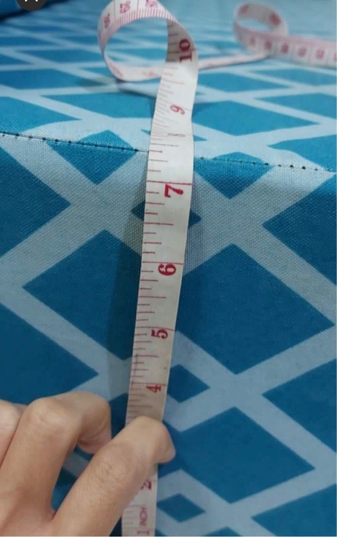 Original Uratex Comfort Joy Single bed (Category: Bed Frames & Mattresses) located in Tarlac. Submitted by ecaquino2016 (Listing ID 1311342285, Image 3). Description: Has minor stain but barely noticeable. Slight negotiable..