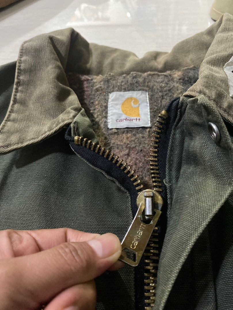 Preowned Original 90 s Vintage Carhartt Chore Jacket Men s Fashion Coats Jackets and Outerwear on Carousell