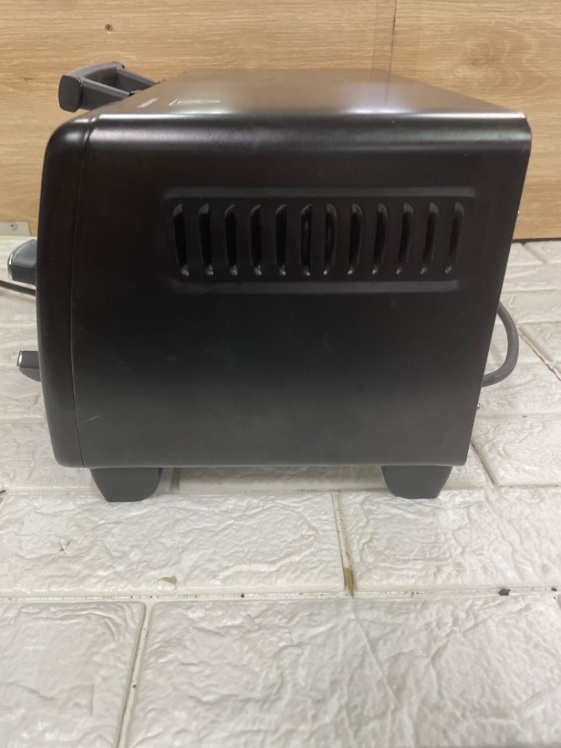 Russell Hobbs bake expert mini toaster oven (Category: Ovens & Toasters) located in Pasay City. Submitted by enrico_appliances (Listing ID 1311237199, Image 2). Description: used condition 220 volts natural convection oven fits 9 inch pizza 4 slice capacity includes bake pan and rack 1150 watts cooking power 230 degree celsius max temperature.
