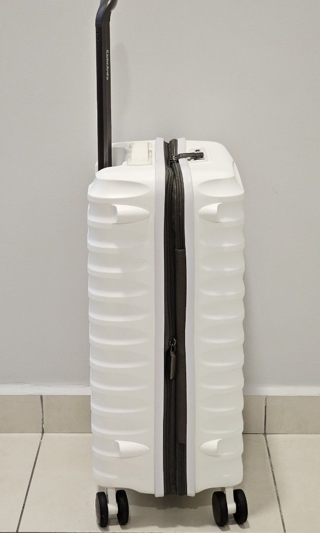 SAMSONITE Voltage DLX (20") Luggage, Hobbies & Toys, Travel, Luggages