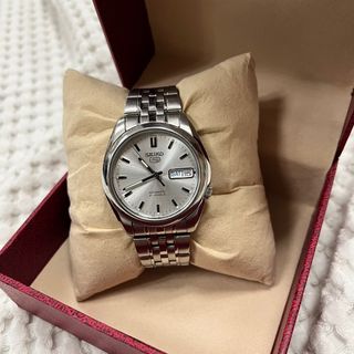 (Category: ) located in . Submitted by purseandseconds (Listing ID 1311278077, Image 1). Description: .