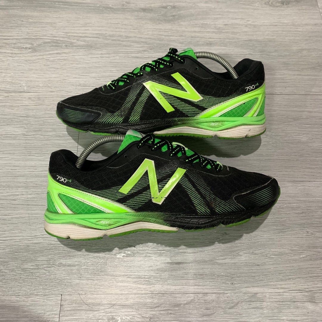 sepatu new balance 790 V4