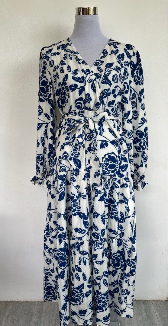 Shein Maxi Dress (Category: Dresses) located in Rizal. Submitted by chicclicks (Listing ID 1311178593, Image 2). Description: .