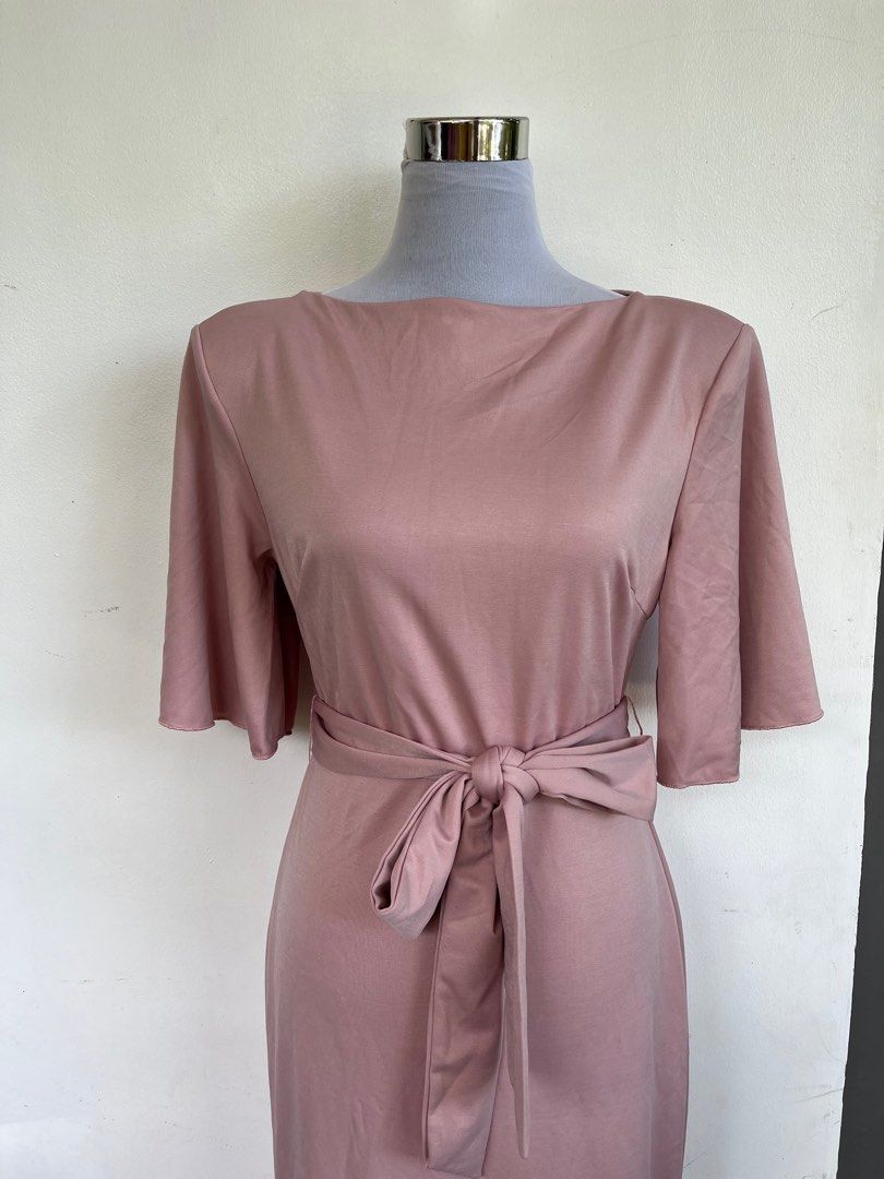 Shein Modely Dress (Category: Dresses) located in Rizal. Submitted by chicclicks (Listing ID 1311178271, Image 2). Description: Medium on tag.