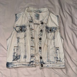 (Kategori: ) berada di . Dikirim oleh sersecondhand (ID iklan 1311313441, Gambar 1). Deskripsi: .