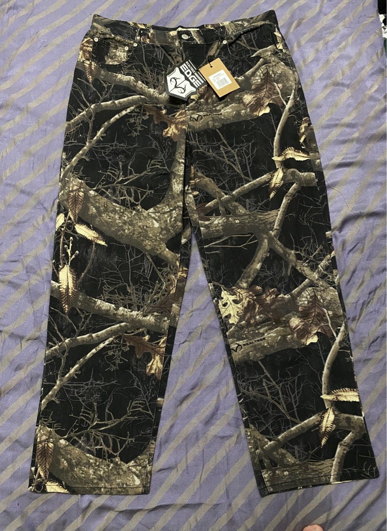 Stussy Realtree Edge Big Ol' Jeans, Men's Fashion, Bottoms Stussy Realtree Edge Big Ol' Jeans, Men's Fashion, Bottoms