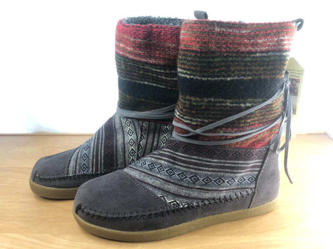 TOMS Suede Leather x Handwoven Native Nepalese Fabric Nepal Boots Women s Fashion Footwear Boots on Carousell