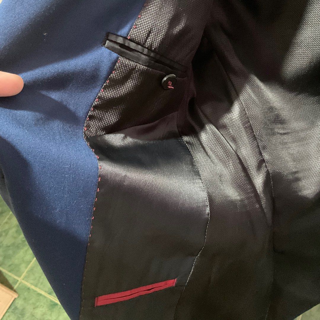 Wharton Coat (Category: Coats, Jackets and Outerwear) located in Mangaldan. Submitted by batrinabryan13 (Listing ID 1311181677, Image 2). Description: rfs: decluttering.