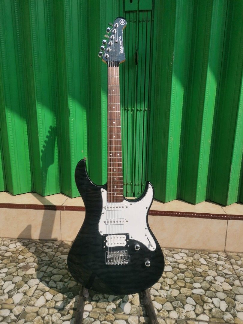 YAMAHA Pacifica 212 VQM 長かっ TBL