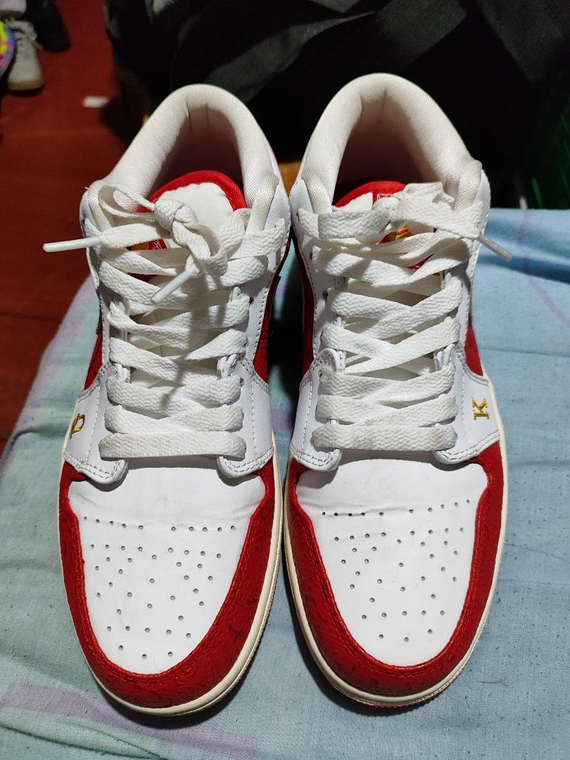 Air Jordan 1 Low SE "Spades" (Category: Sneakers & Footwear) located in Los Banos. Submitted by mcgregorio (Listing ID 1311351625, Image 1). Description: looks new. gagamitin na lang po. pm for more photos. no box included..