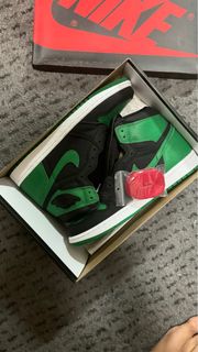 (Category: ) located in . Submitted by sneakerheadinsg (Listing ID 1311411569, Image 1). Description: .