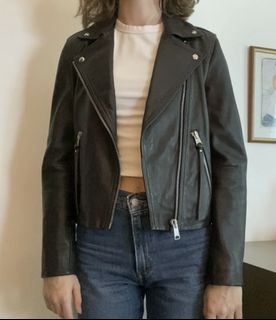（分類：）位於 。 由 ellieelise 提交（商品編號 1311464065，圖片 1）。簡介： 。