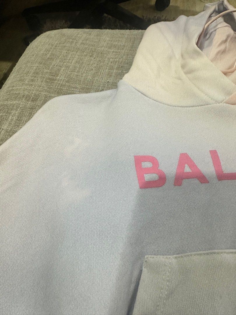 Balmain Kids Hoodie size 8 (Category: Babies & Kids Fashion) located in Quezon City. Submitted by TheOtherOptionPH (Listing ID 1310067791, Image 3). Description: Bought for 13,500 Size 8 but for small to medium built kids :).