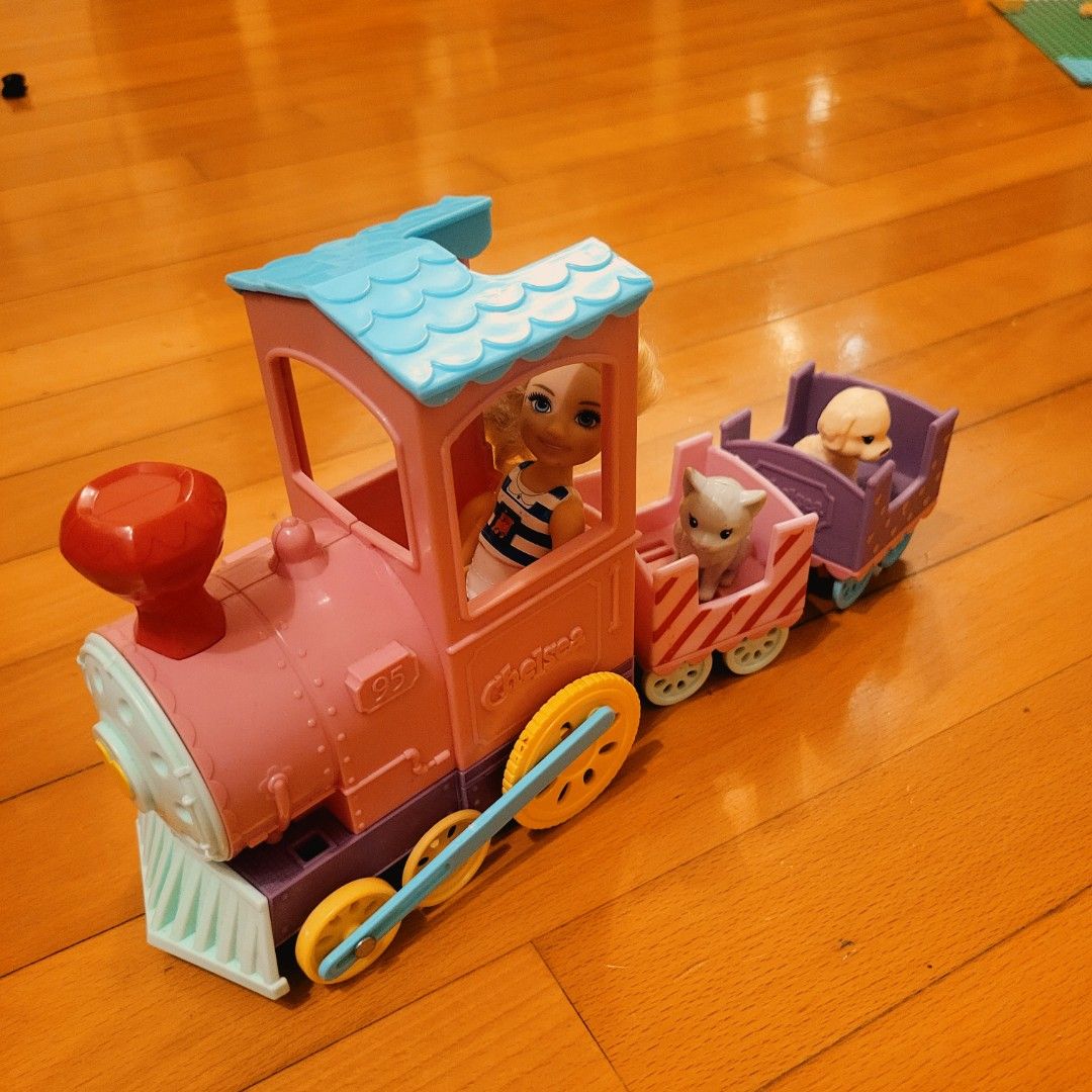 Barbie club chelsea train best sale