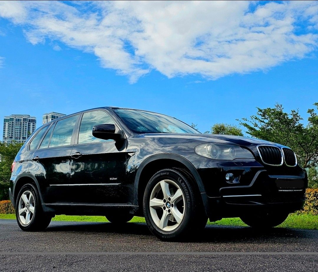 BMW X5 xDrive30i (A) (Category: Used Cars) located in Singapore. Submitted by sellmylife (Listing ID 1311477036, Image 1). Description: Rare 7 seater model. 3.0L straight 6 cylinder turbocharged engine producing 268bhp mated to butter smooth reliable 8 speed ZF gearbox. All wheel drive. Keyless entry. Full stock condition. Full servicing with receipt. Gearbox overhauled. Changed recently for driveshaft, engine mount, aircon compressor, absorber. 