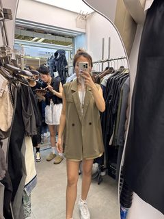 (Category: ) located in . Submitted by toomanyclothes (Listing ID 1311384909, Image 1). Description: .