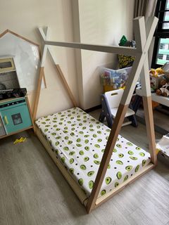 (Category: ) located in . Submitted by tayuxiang (Listing ID 1311447523, Image 1). Description: .