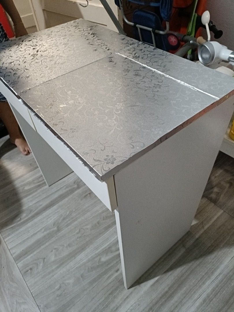 Dressing table (Category: Tables & Sets) located in Singapore. Submitted by nrl_syfqh14 (Listing ID 1311455896, Image 1). Description: measurements in the photos.