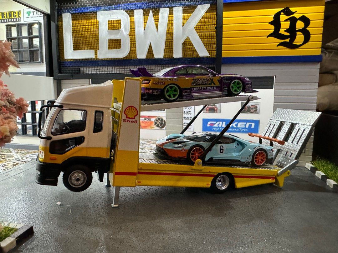 GCD 1/64 Mitsubishi Fuso Fighter 2017 Double deck tow truck