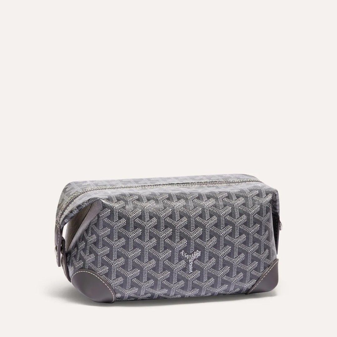 Goyard mens toiletry bag top