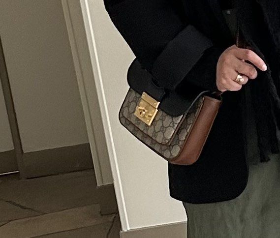 Gucci Padlock all leather (Category: Luxury Bags & Wallets) located in Cavite. Submitted by baglover26 (Listing ID 1311345538, Image 2). Description: Bought during my Paris trip used twice during Paris and recent Dubai trip. .