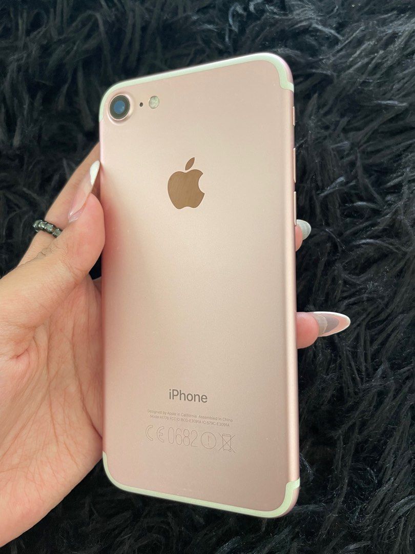 iPhone7 ゴールド 32GB