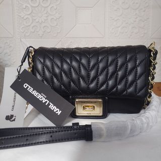 (Kategori: ) berada di . Dikirim oleh prelovedfalia (ID iklan 1311384390, Gambar 1). Deskripsi: .