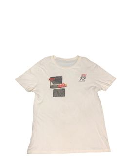 (Category: ) located in . Submitted by GabineteThriftShop (Listing ID 1311481002, Image 1). Description: .