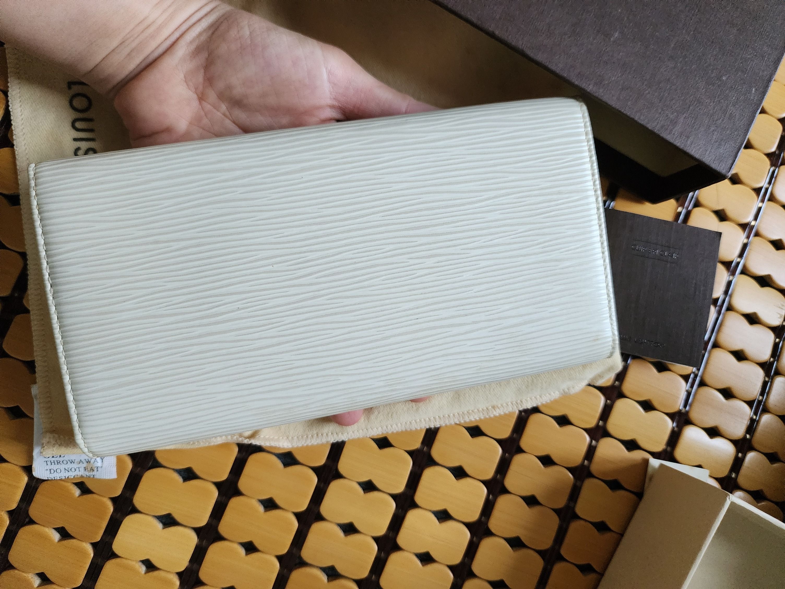 LOUIS VUITTON Epi Sarah Wallet M6516J Women's Epi Leather Long